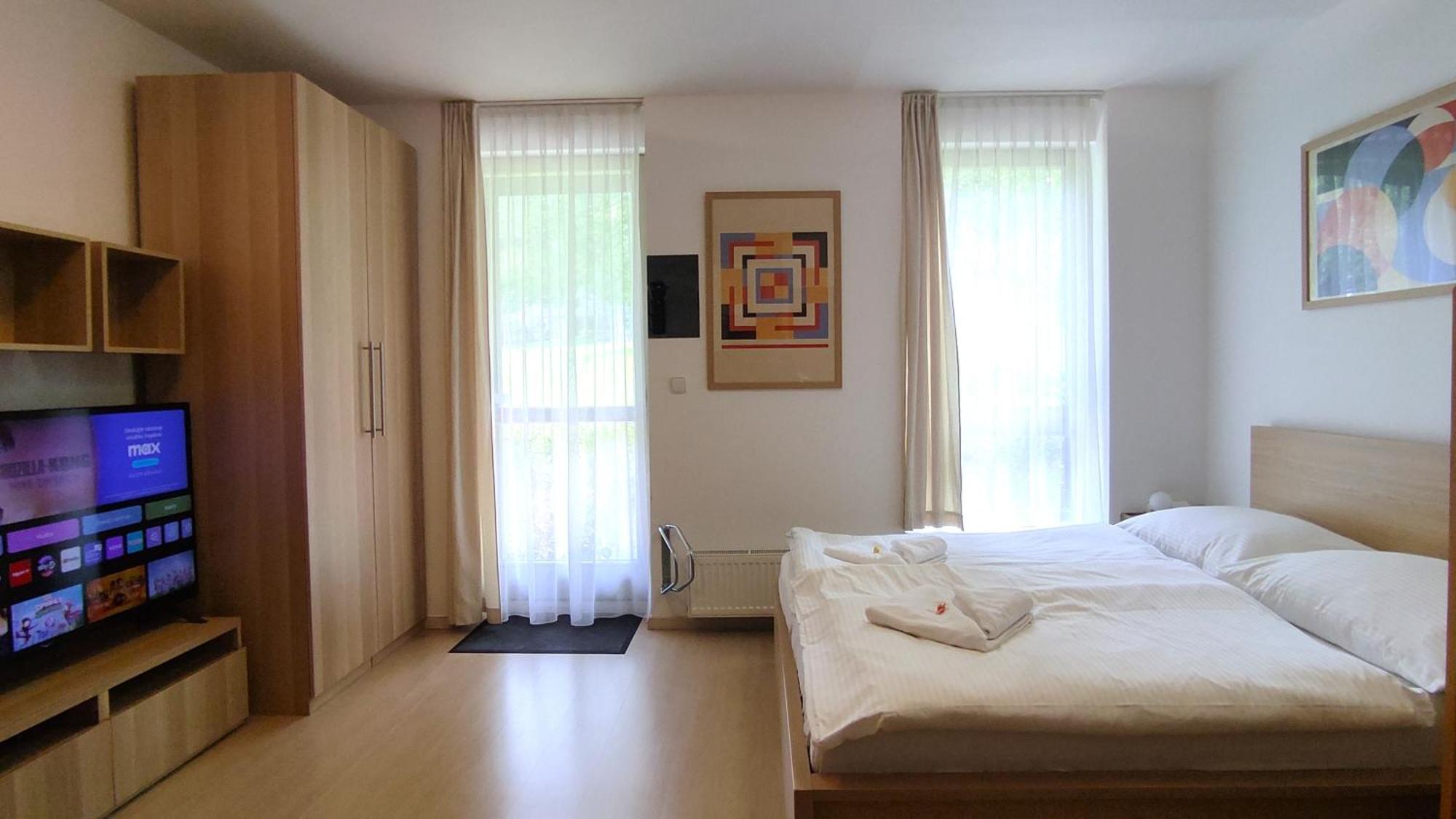 Tiche Anenske Apartmany S Hotelovym Servisem, S Kvalitni Bufetovou Snidani A S Exklusivnim Saunovym Wellness Grotta Spa - By Relax Гаррахов Екстер'єр фото
